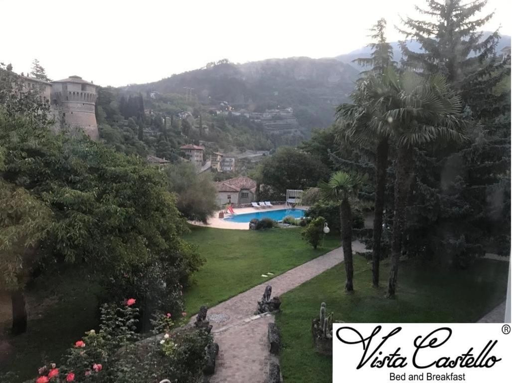罗韦雷托Vista Castello住宿加早餐旅馆 外观 照片