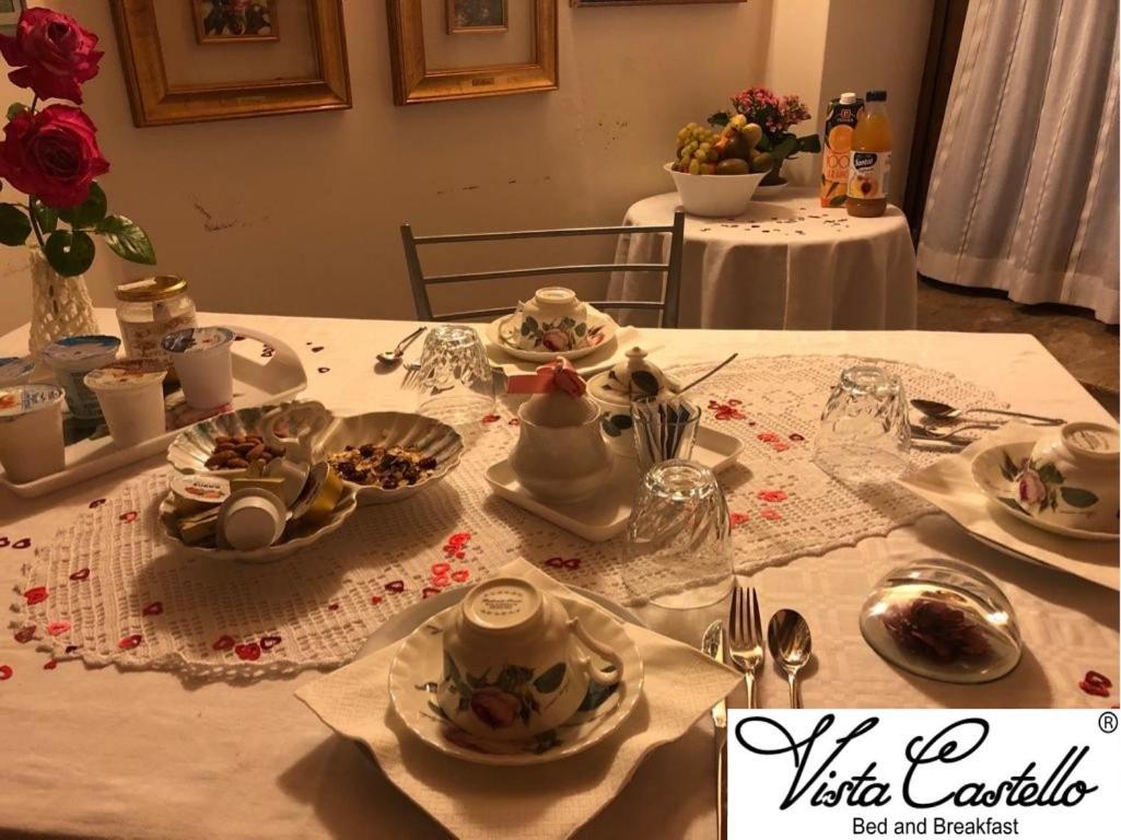 罗韦雷托Vista Castello住宿加早餐旅馆 外观 照片