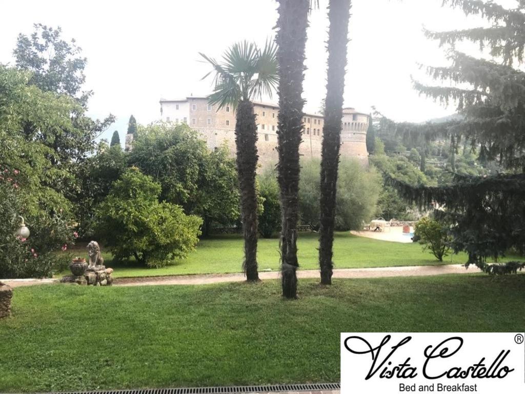 罗韦雷托Vista Castello住宿加早餐旅馆 外观 照片